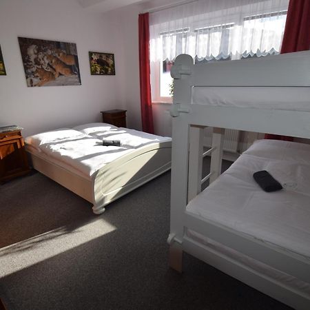 Pension St. Moritz Железна Руда Екстер'єр фото