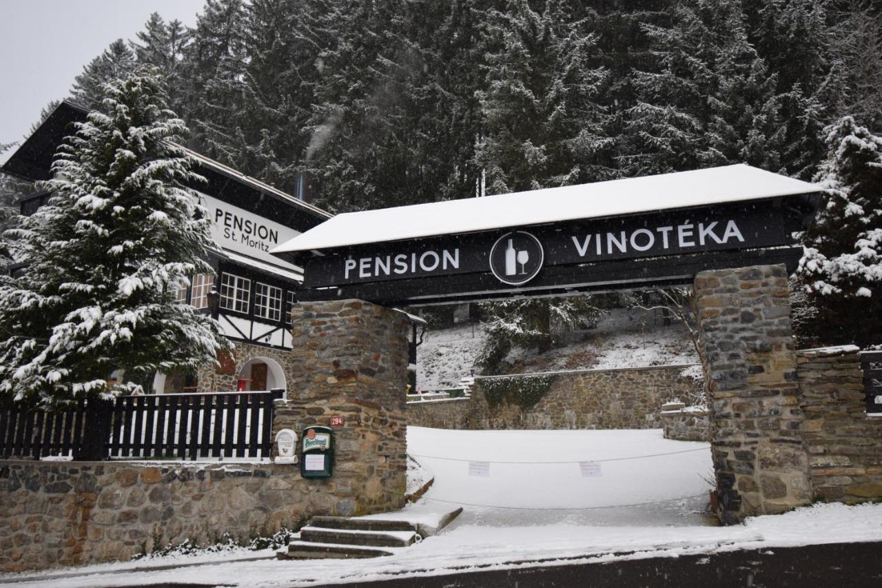 Pension St. Moritz Железна Руда Екстер'єр фото